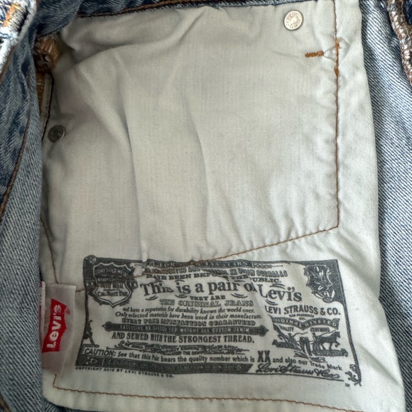 Levi’s 501 shorts - Picture 3 of 4